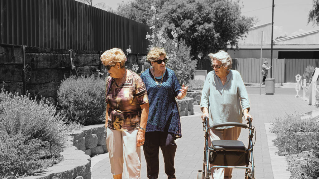 Soledad no deseada. Día Internacional de las Personas Mayores